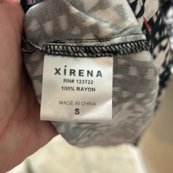 NEW Xirena Anabella black white mosaic print smocked waist dress in Octave Night - Picture 13 of 15